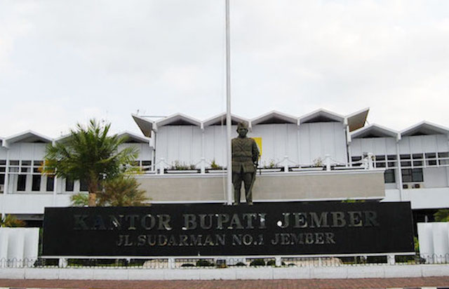 Gubernur Khofifah Tolak Pengajuan Raperbup APBD Jember 2021 dari Bupati Faida